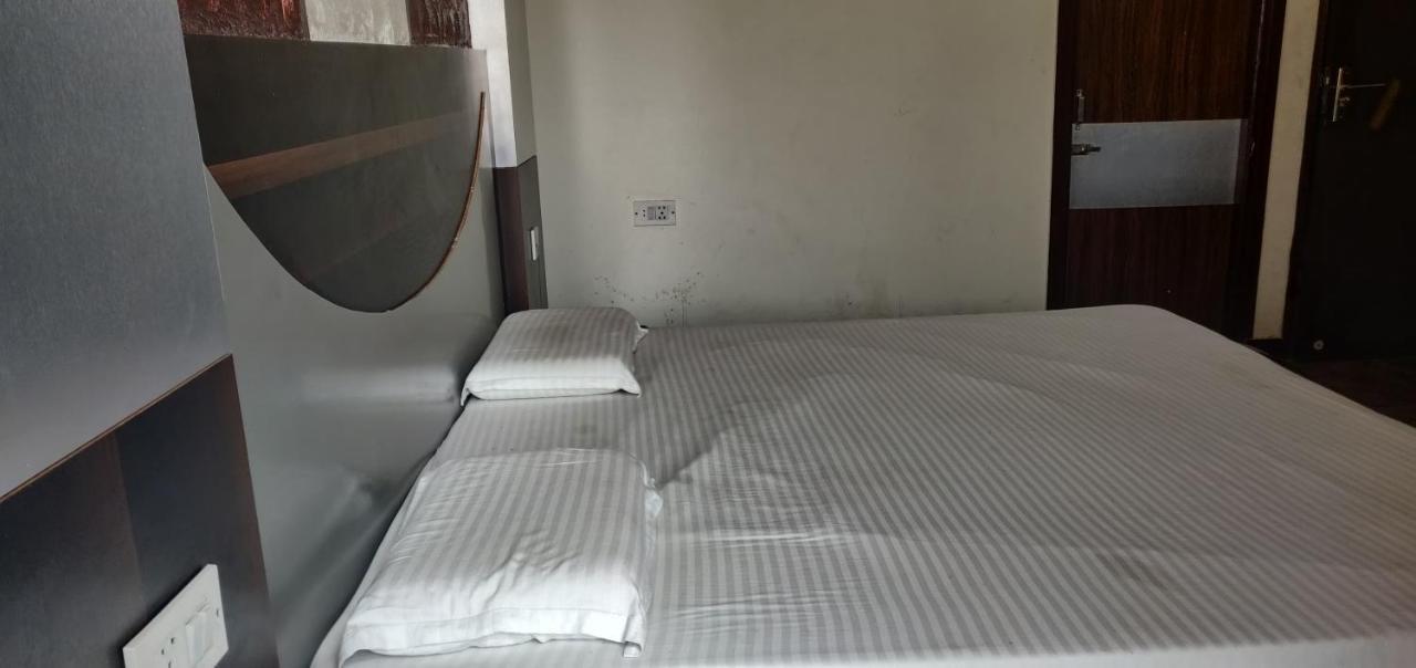 Hotel Shakuntala Katra  Dış mekan fotoğraf